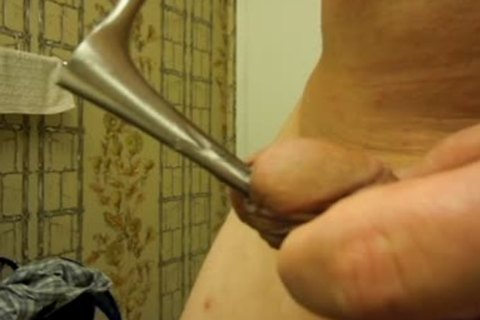 sounding my 10-Pounder with a nasal speculum