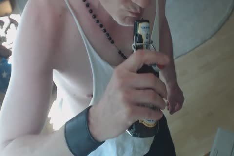 So Fckin alluring this day, Makes Me Feel Sweaty, attractive Nd Thirsty, Ever Mixdup Bear&urinate? Thats What I Did whilst Hvin Some Cockndbodyfun. Wld Y Like To Share A Bottle With Me? have a joy Nd Let Me Know;-))