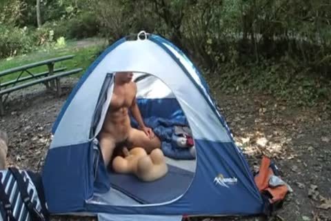 homo pounding And Selfsucking By The Lake