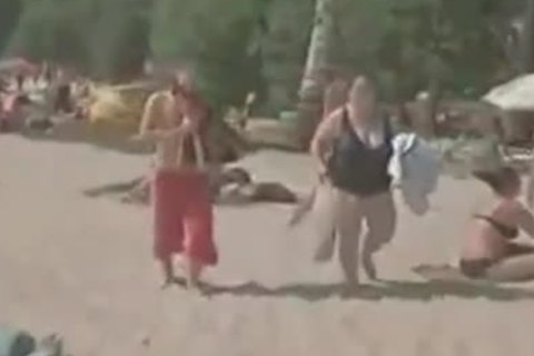 Peeper acquires A Double Dicking