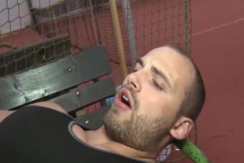 Serve That wazoo In Public!