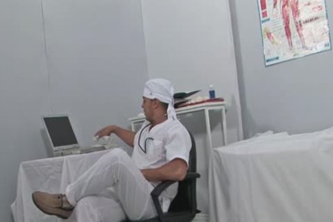 Uniformed Doc pecker came