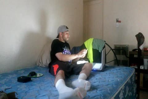 JD Stroking His 10-Pounder Unkut.media