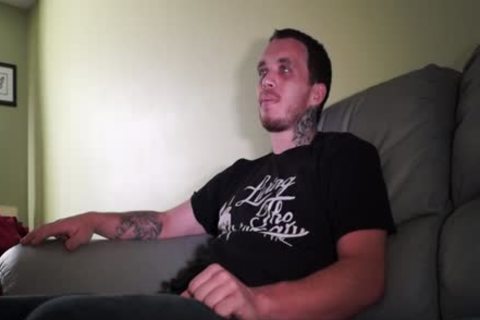 No Complains oral sex For lusty Blue Eyed Salesman