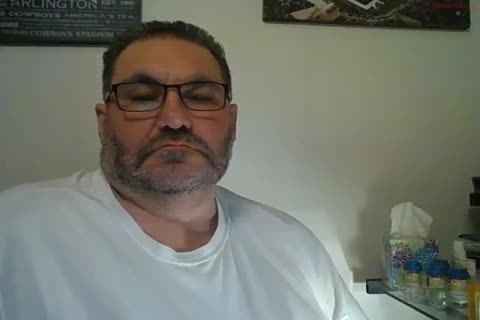 chubby dad sucks