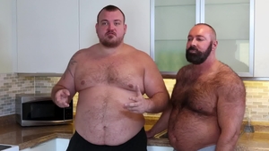 BearBack: European Hunter Scott and Brad Kalvo facial