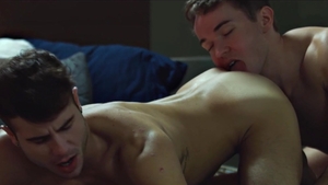 MEN.com - Muscle crossdresser feels up to nailing