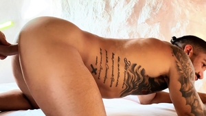 Realitydudes.com: Rob Campos being pounded by Octavio