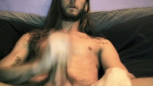 AlternaDudes: Solo long haired & thick Eli Escher jacking off