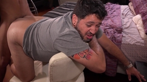 Bareback Me Daddy - Mature Tommy sucking big dick