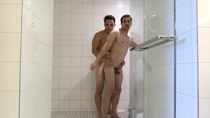 GayRoom: Erik Andrews enjoys greatly fucking