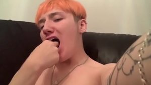 EuroBoyXXX.com: Young twink rubbing video