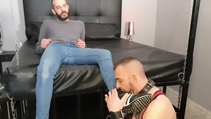 MachoFactory.com - Delicious goes in for fucking
