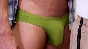 DadCreep: Tall, Toned Twink Fills Hole